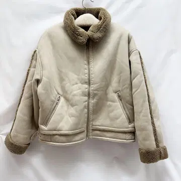 보아 카라 부착 베이지 자켓