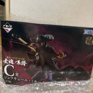 제일복권 원피스 미호크 피규어