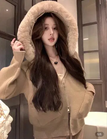 퍼 후드 베이지 니트