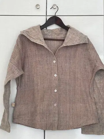 우사토의 의류 후드티 겉옷