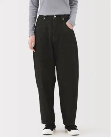 무인양품 카포크 혼방 데님 배럴 팬츠 블랙