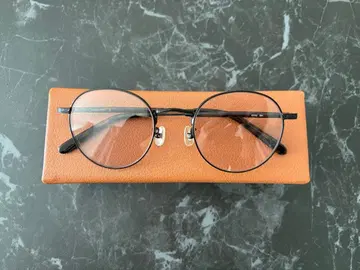 POKER FACE 라운드 프레임 안경
