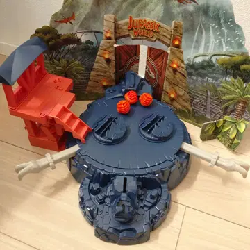 아니아 쥬라기 월드 서바이벌 캠핑 결전! 배틀 마운틴