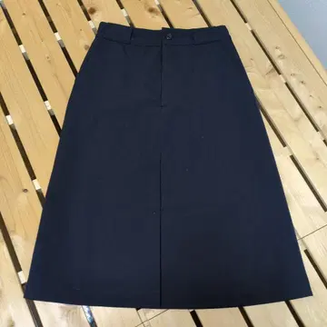 마가렛호웰 다크 네이비 모 A라인 스커트