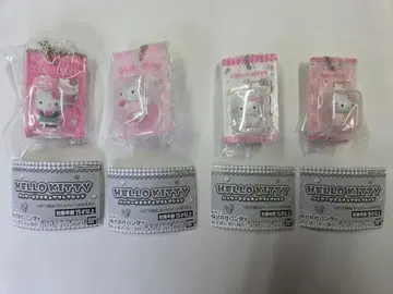 HELLO KITTY 캡슐 토이 4개 세트