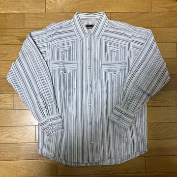 스트라이프 패턴 캐주얼 셔츠