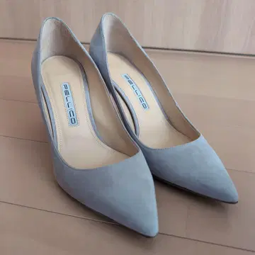 PELLICO 그레이 스웨이드 하이힐