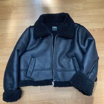[ 새상품급 ] ZARA 페이크 무스탕 보아 가죽 자켓