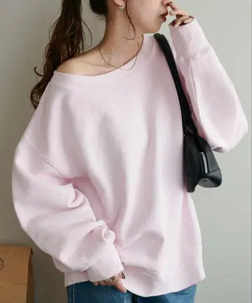 DISCOAT 디스코트 피그먼트 원숄더 맨투맨 핑크