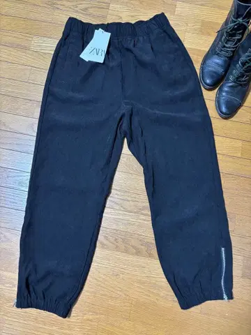 ZARA 블랙 팬츠 L 사이즈