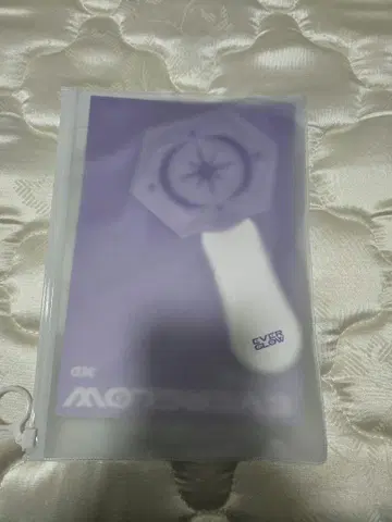 EVERGLOW 아크릴 응원봉