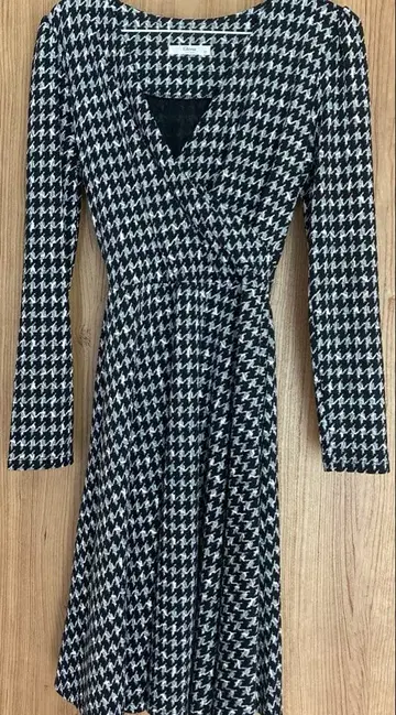 원피스 하운드투스 Gloria