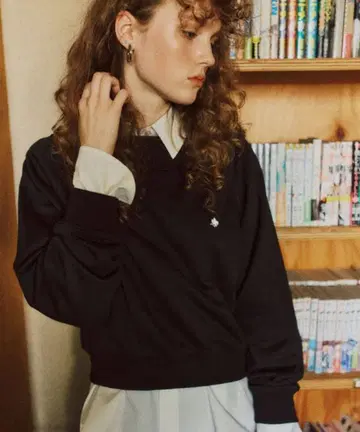 [ POLO BCS ] VIS 별주 원숄더 맨투맨 상의 블랙