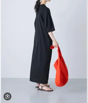 코쿤 슬리브 스트레이트 원피스