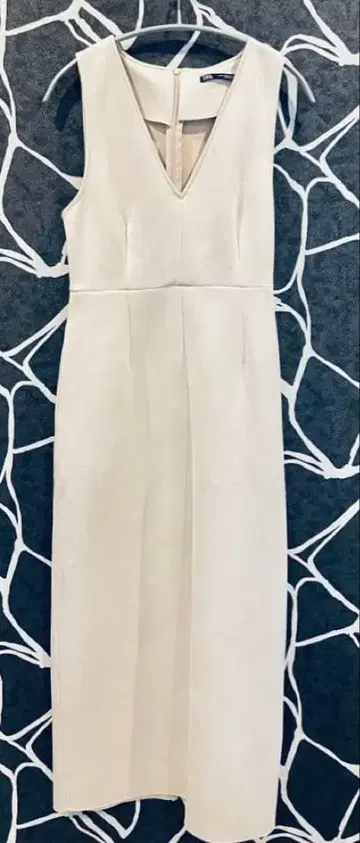 ZARA 에크루 페이크 스웨이드 원피스