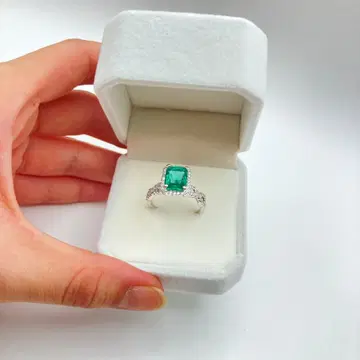 유품 정리 새상품급 빈티지 반지 에메랄드 그린 다이아몬드