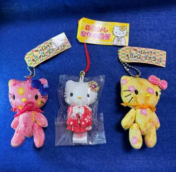 헬로키티 일본 의류 크레이프 원단 기모노 장식 스트랩 키링 3개 세트
