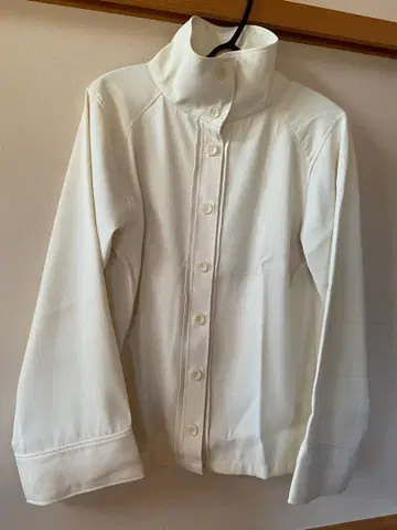 TINA:JOJUN 하이넥 긴팔 셔츠 M