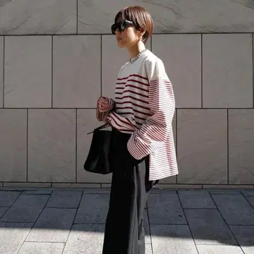 마차트 보더 롱 T셔츠