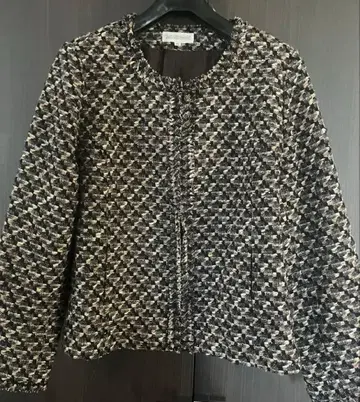 미사용 컨디션 최상 벨바라르 15호 노카라 트위드 자켓