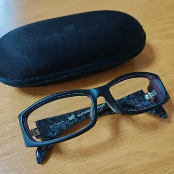 BUTTERFLY EFFECT 안경 블랙 그레이