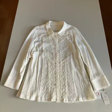 BiBi 화이트 긴팔 셔츠