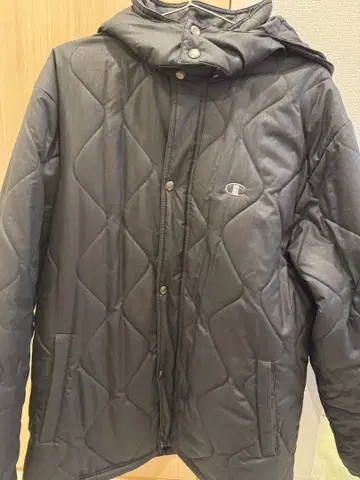 챔피온 숏 벤치 코트