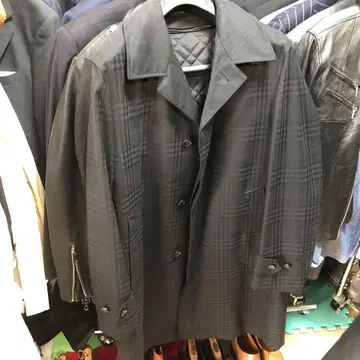 새상품급 HILTON TIME 블랙 체크 트렌치코트