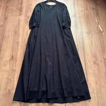 새상품 cloche 롱 원피스 블랙 2장 겹침