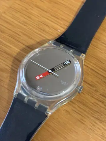 [ 미사용 ] swatch MoMA 콜라보 투명 케이스