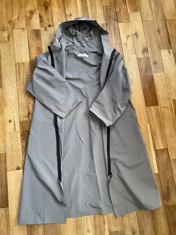 [ 거의 새상품 ] DRESSTERIOR 후드 부착 그레이 코트