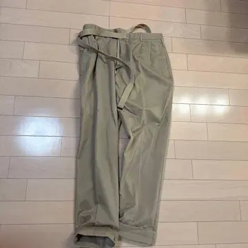 MAISON EUREKA 베이지 슬랙스 S 사이즈