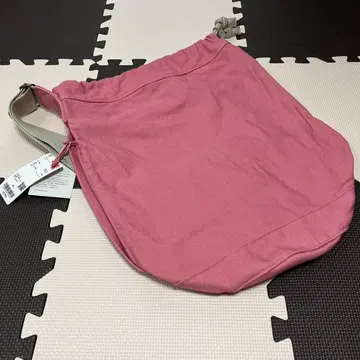 유니클로 드로우 스트링 백 새상품