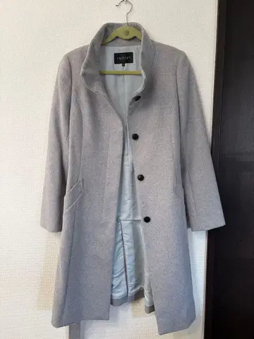 INDIVI 실루엣 예쁜 그레이 코트