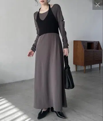 [ CAPRICIEUX LE'MAGE ] 홀터 SET 컷 원피스