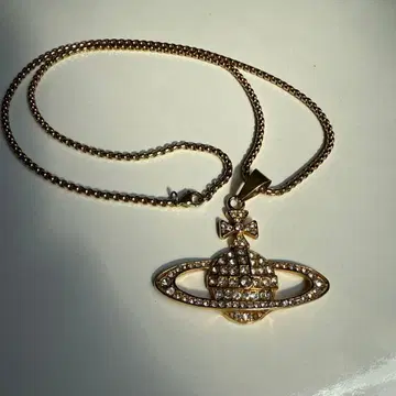 비비안 웨스트 목걸이