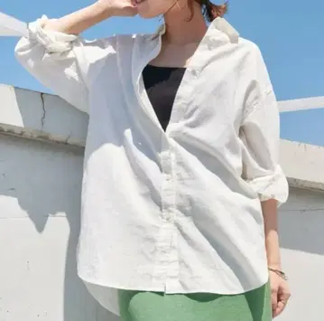 [ 택 포함 미사용 새상품 ] 슬로브 이에나 면린넨 레귤러 셔츠 화이트