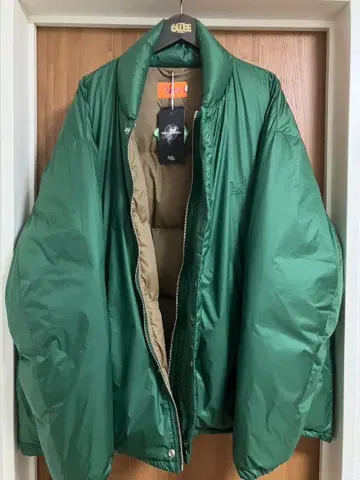 케보즈 다운 자켓 XL 미사용