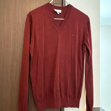 새상품급 LACOSTE 버건디 V넥 니트 M