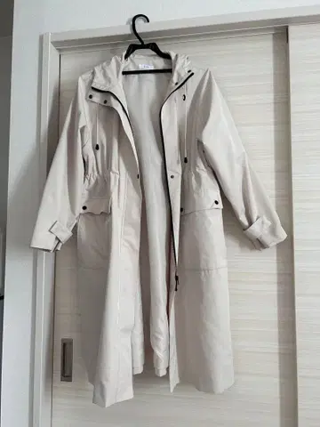 avv 스프링 코트