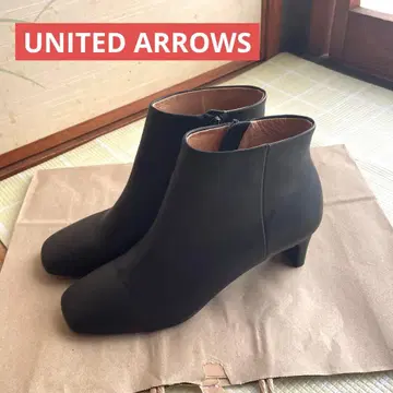 [ 새상품급 ] BEAUTY&YOUTH 블랙 숏부츠