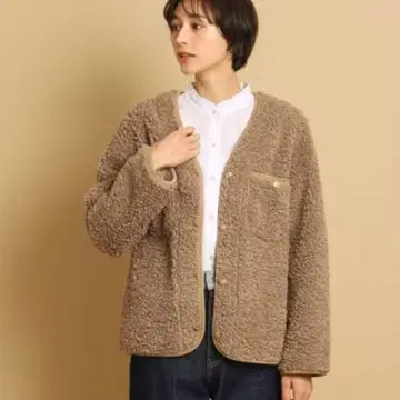 새상품 16,500엔 데셍 귀여운! 컬리 보아 V넥 자켓