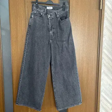 르 데님 그레이 와이드 스트레이트 데님