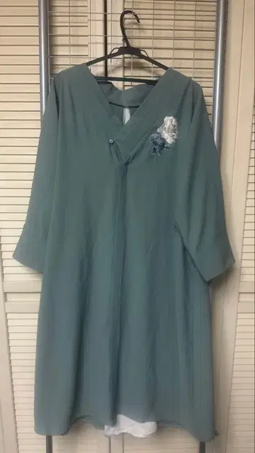 탁한 그린 프론트 오픈 롱 원피스 기모노 옷깃