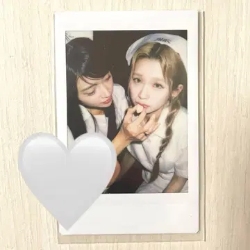 REIRIE 블랙 궁 금자 리에 투샷 런폴라로이드