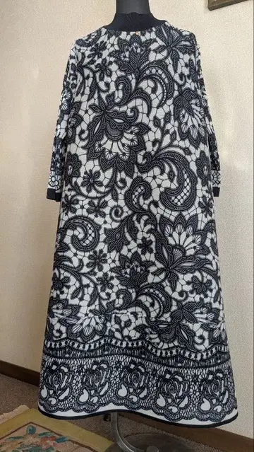 엘레강트한 꽃무늬 레이스 튜닉