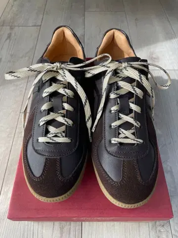 SLOBE IENA 다크 브라운 스니커즈