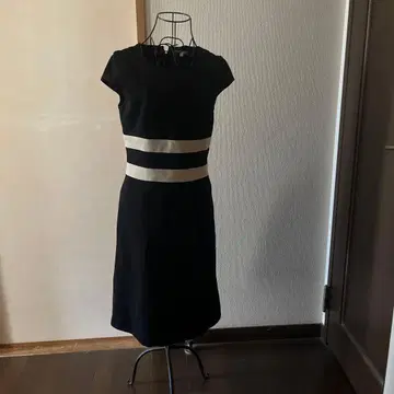 TO BE CHIC 프렌치 슬리브 원피스