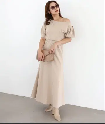 새상품급 RESEXXY 리젝시 컷오프숄 머메이드 원피스