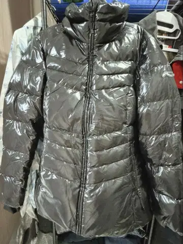 KJUS 블랙 다운 자켓 여성용 kjus